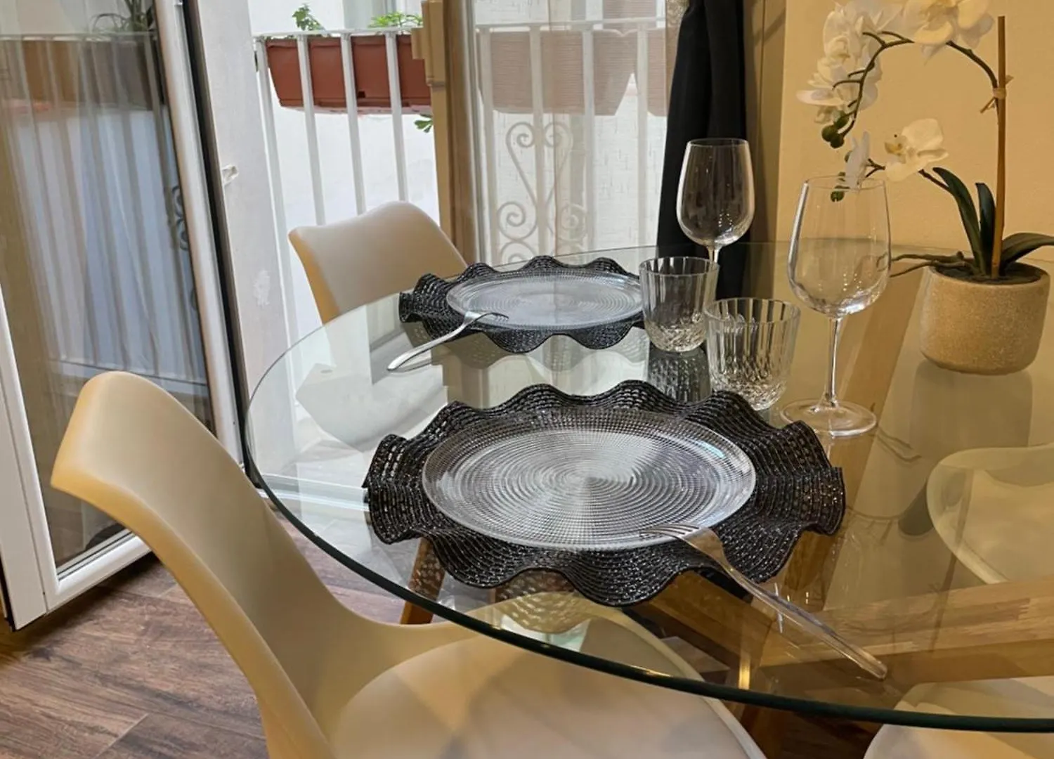 Luxury 4 Al Duomo Di Parmaアパートメント 0*, パルマ イタリア